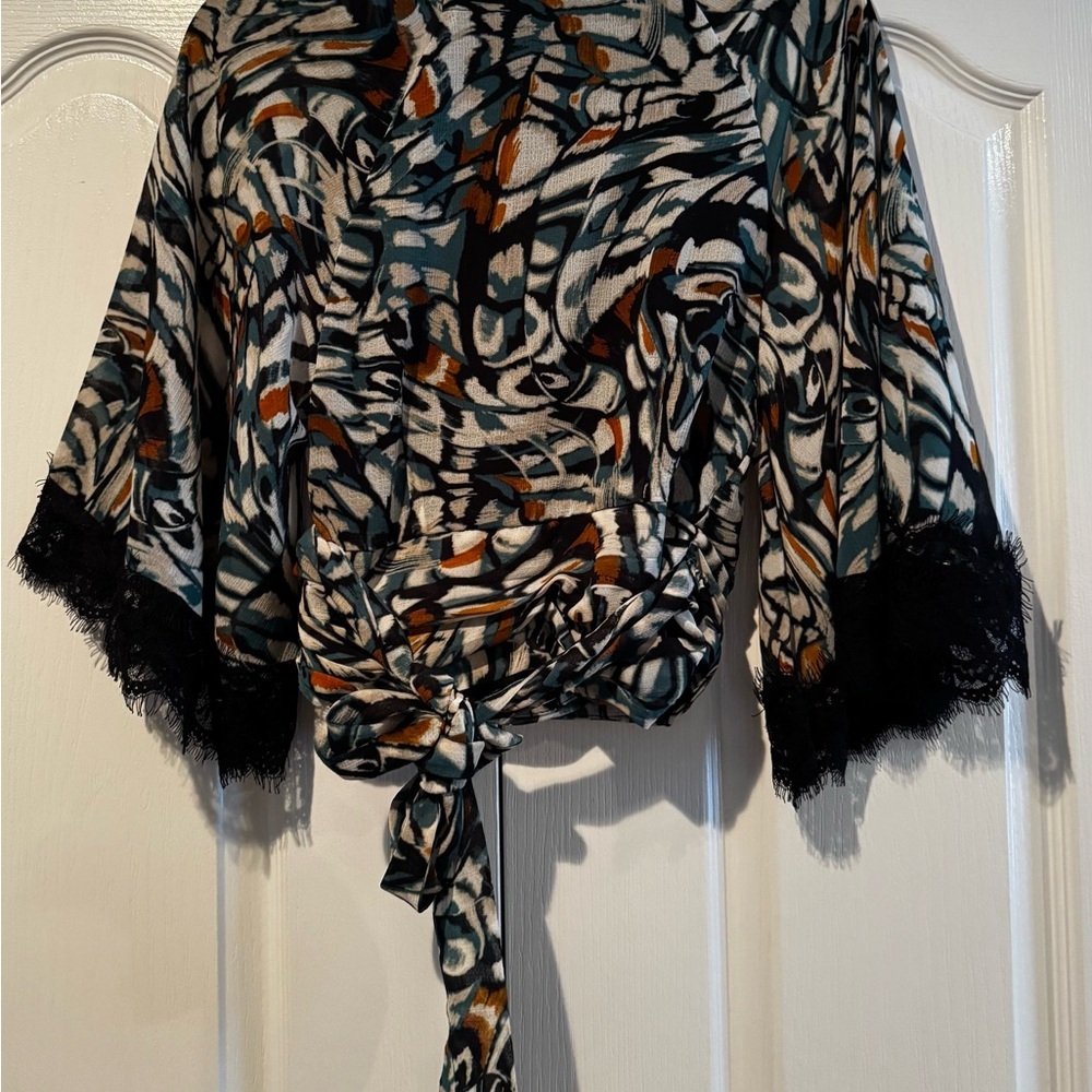 Anthropologie Green, Brown and Black Flutter Sleeve Wrap Top - Size S - Picture 7 of 8